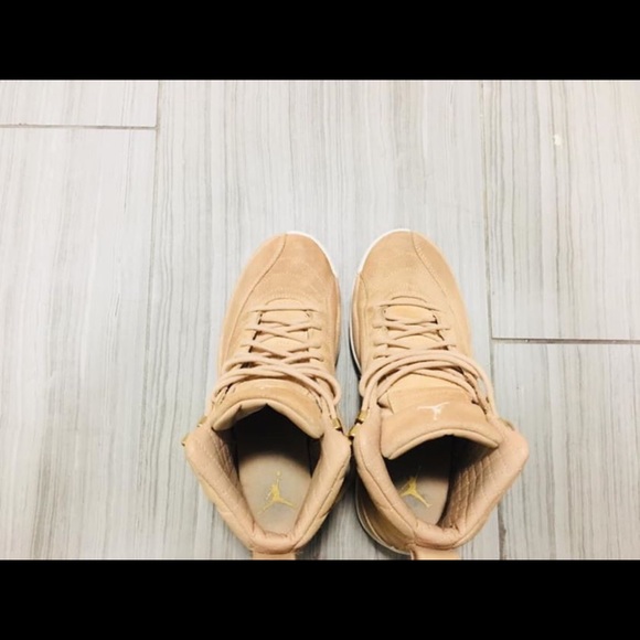 Jordan Retro 12s Tan and Gold 🔥💛 - Picture 4 of 5